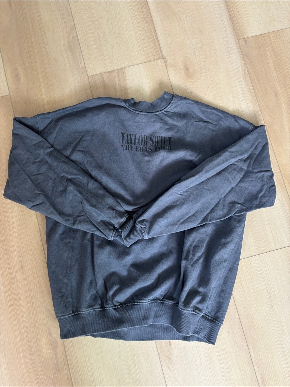 Taylor Swift Eras Tour Navy Crewneck size XS